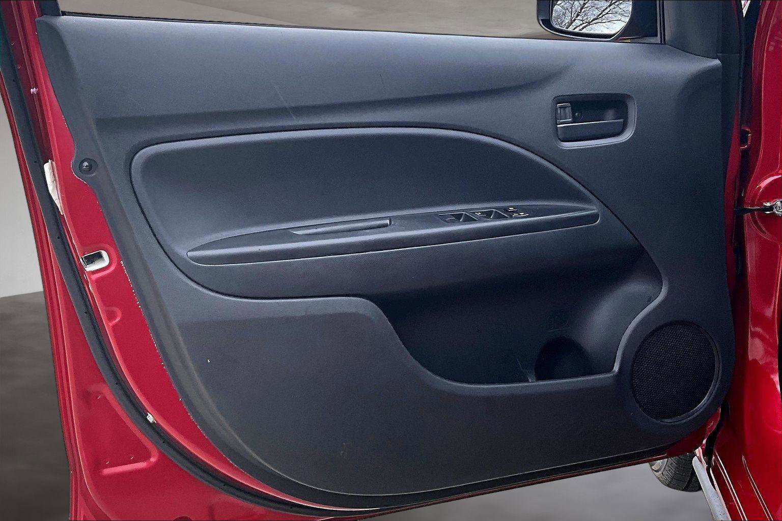 Used 2021 Mitsubishi Mirage ES image 23