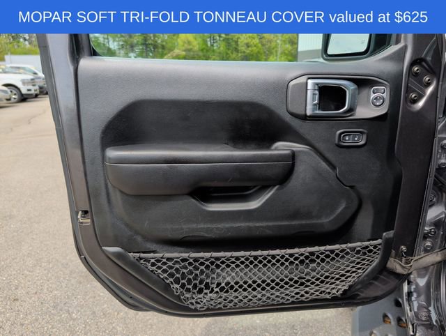 Used 2021 Jeep Gladiator Rubicon w/ Dual Top Group AWD/4WD image 14