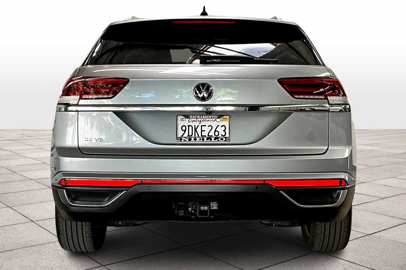 Used 2022 Volkswagen Atlas Cross Sport SE image 7