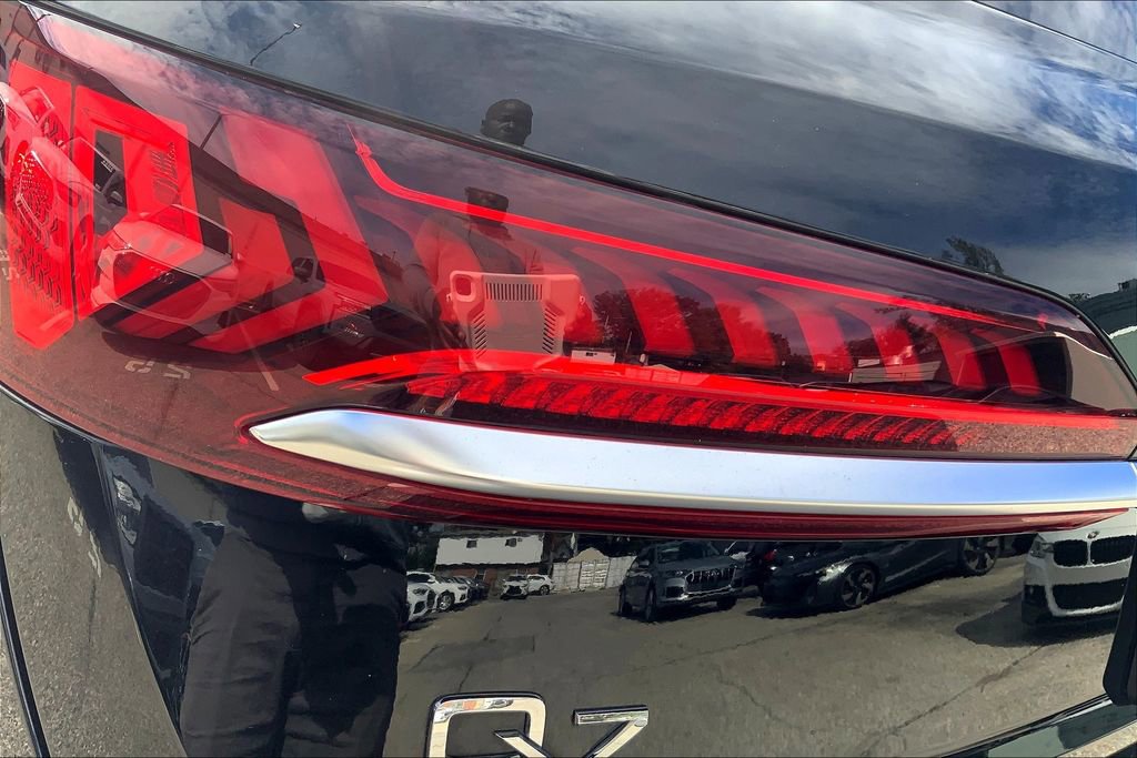 Used 2023 Audi Q7 3.0T Prestige image 28