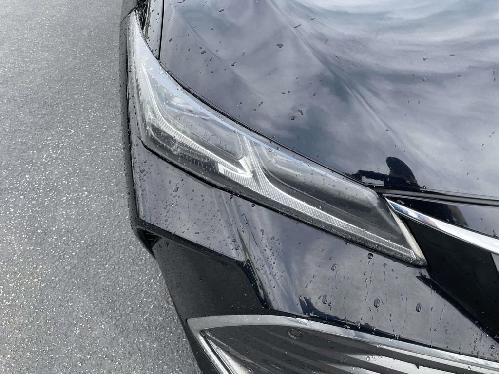 Used 2019 Toyota Avalon Limited w/ Advanced Safety Package image 15