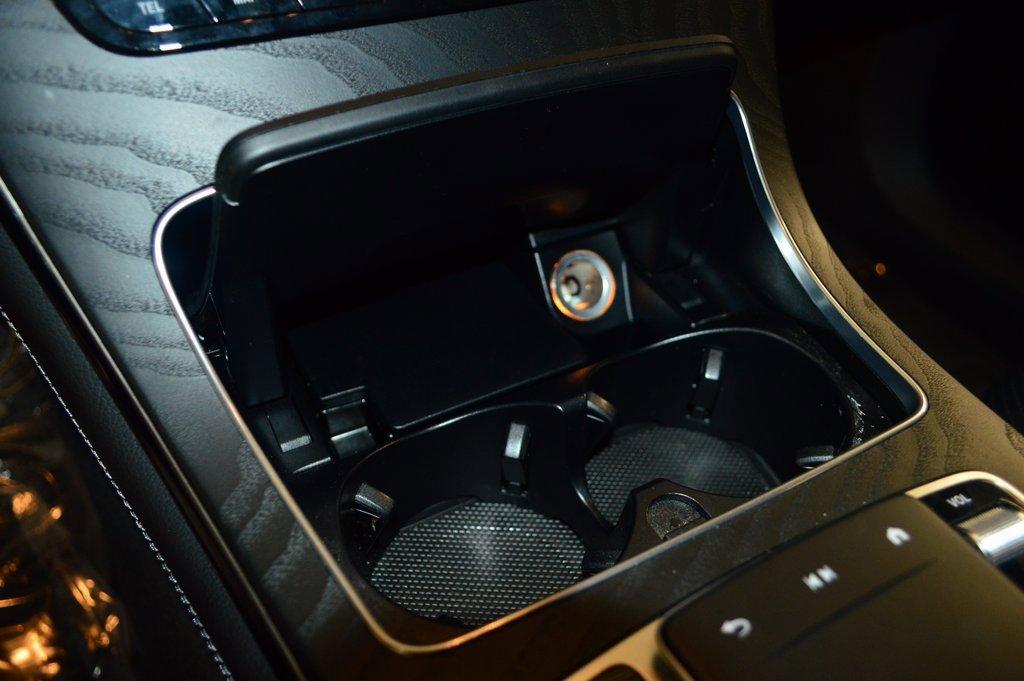 Used 2021 Mercedes-Benz GLC 300 4MATIC image 32