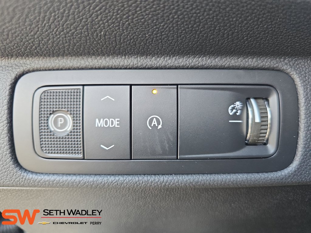 New 2027 Chevrolet Traverse LT w/ Driver Confidence Package FWD image 27
