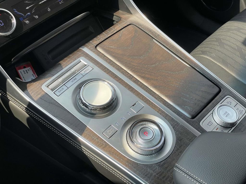 Used 2024 Genesis GV80 3.5T image 17