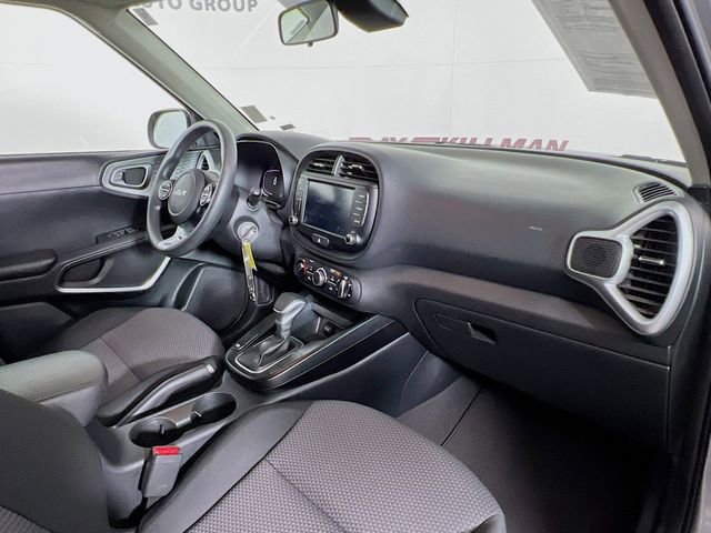 Used 2024 Kia Soul LX w/ Option Group 015 FWD image 34