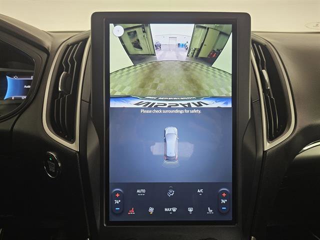 Used 2022 Ford Edge SEL image 34