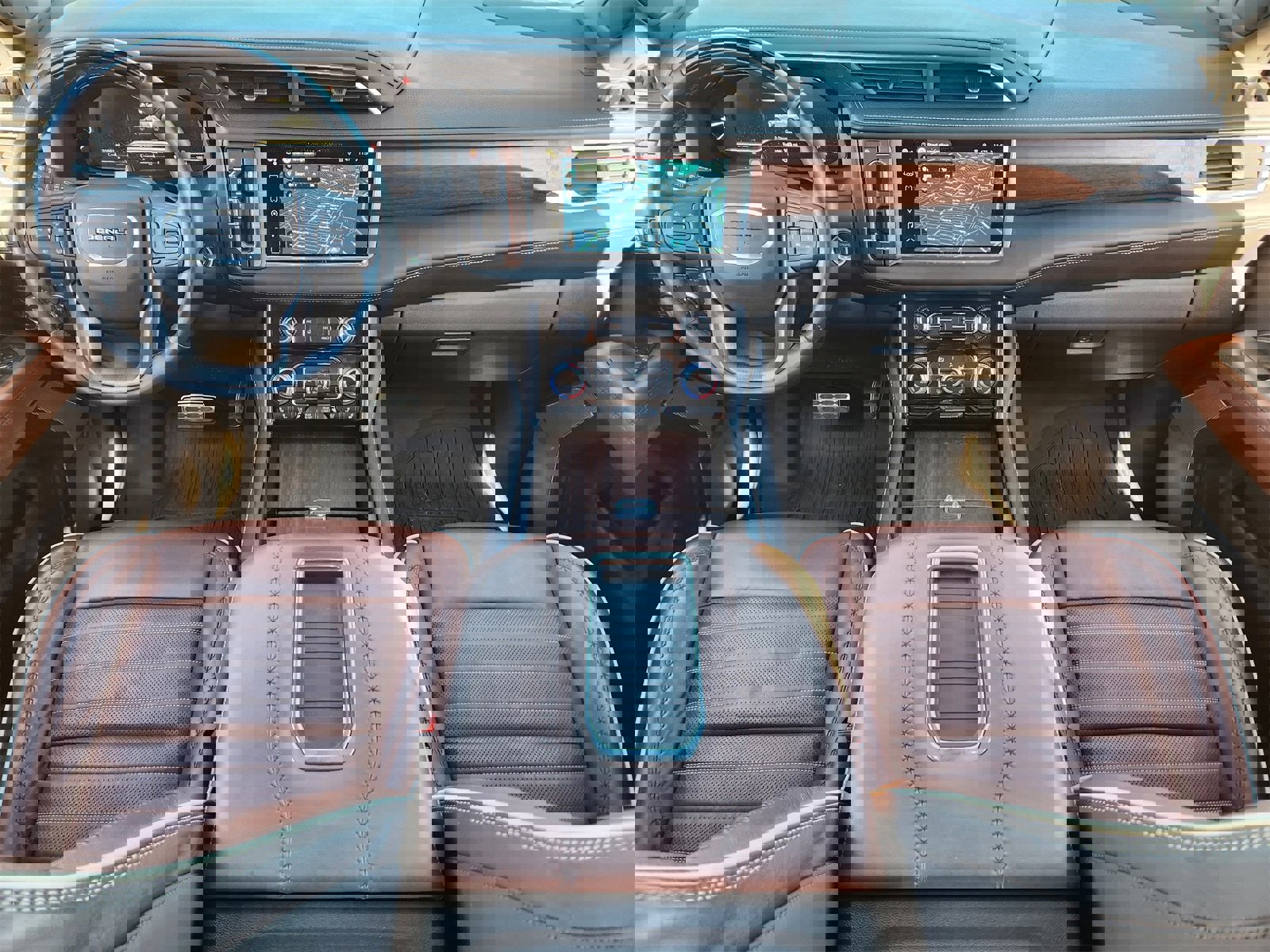 Used 2024 GMC Yukon Denali Ultimate w/ LPO, Floor Liner Package image 27