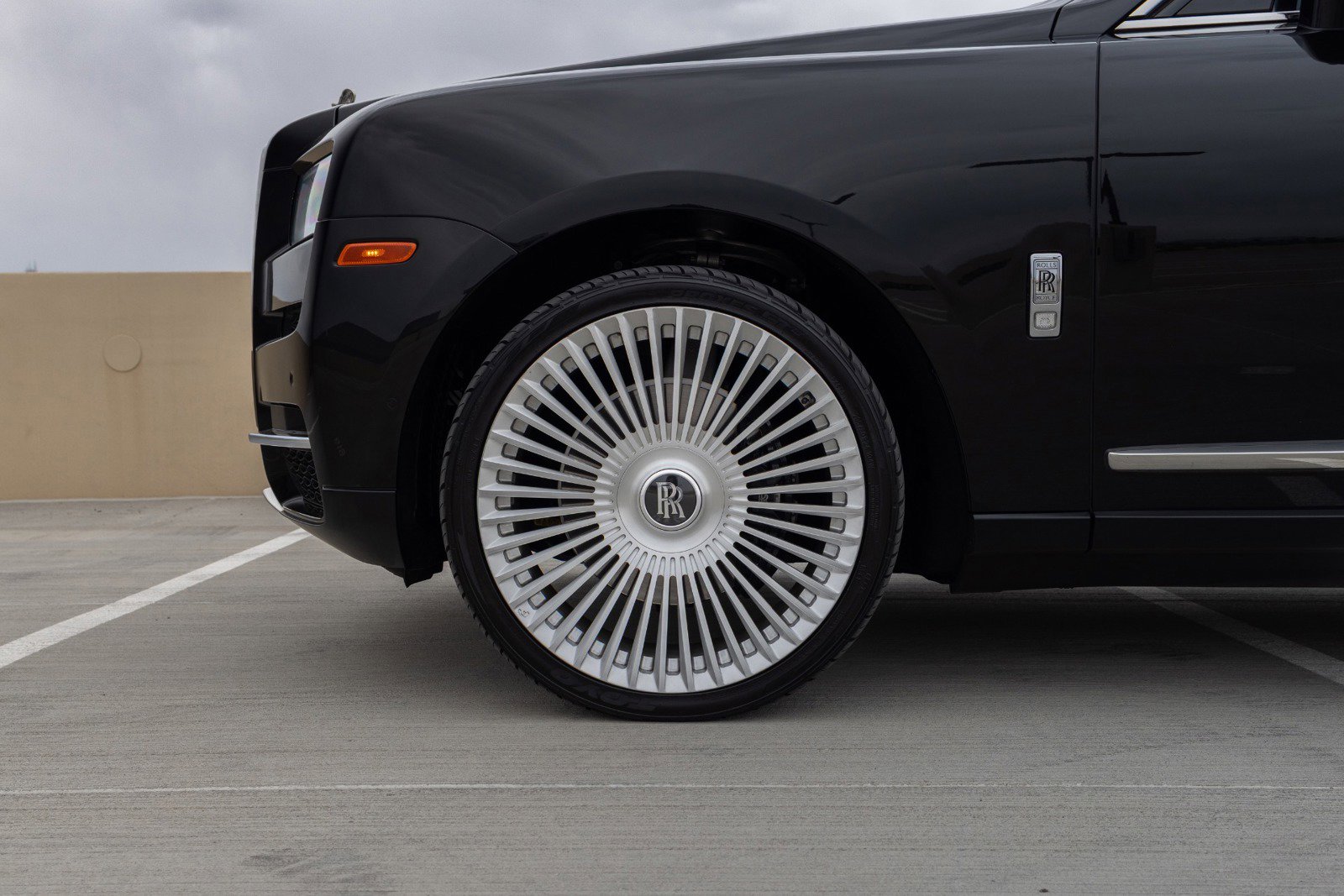 Used 2021 Rolls-Royce Cullinan image 10