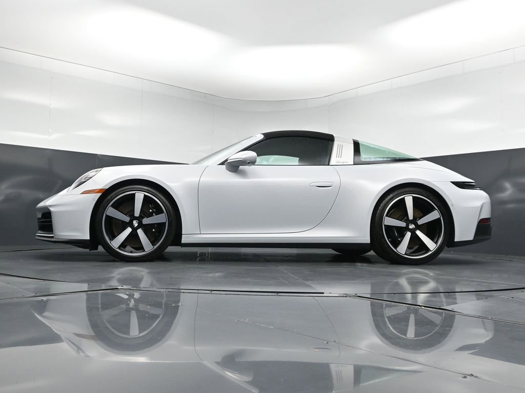 Certified 2026 Porsche 911 Targa 4S AWD/4WD image 24