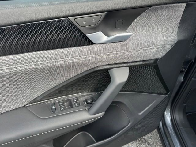 New 2026 Volkswagen Tiguan S AWD/4WD image 33