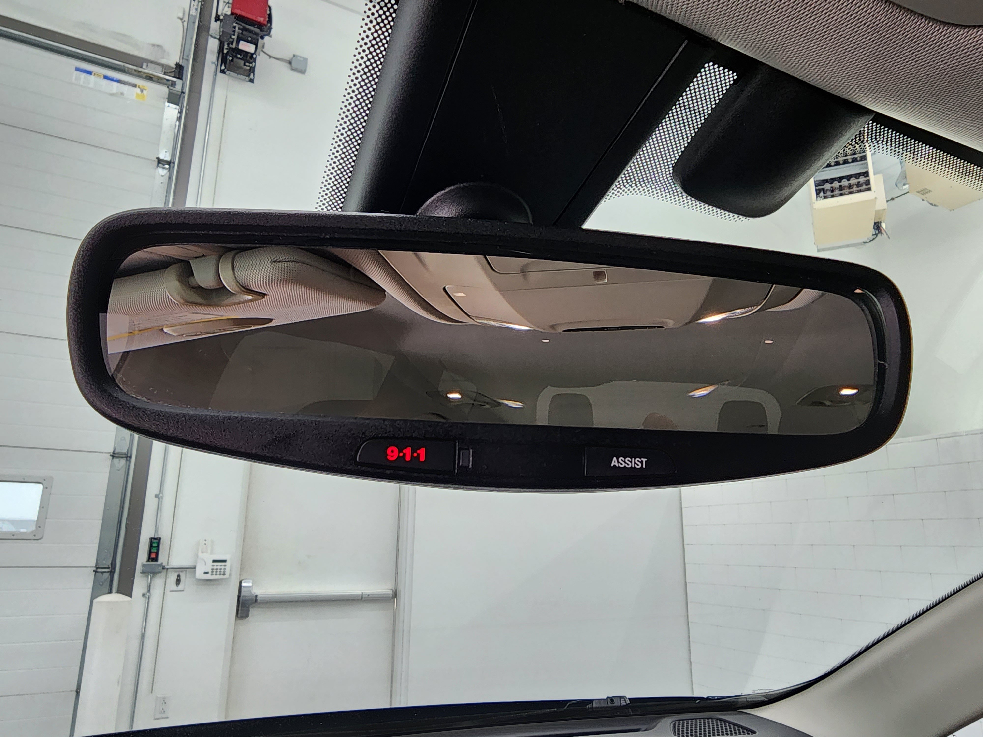Used 2017 Chrysler Pacifica Touring-L FWD image 45