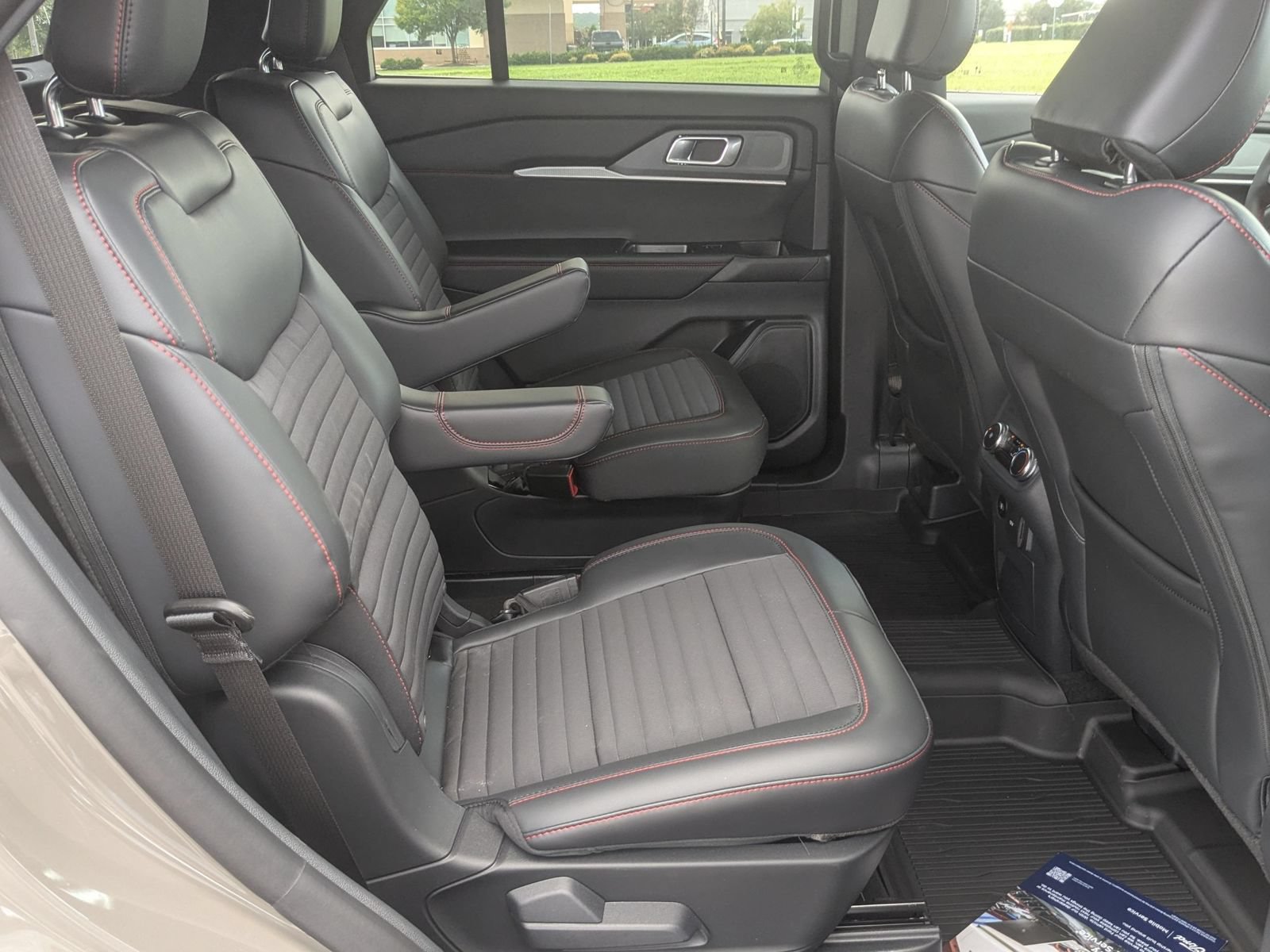 New 2026 Ford Explorer ST-Line AWD/4WD image 37