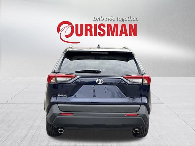 Used 2025 Toyota RAV4 XLE image 3