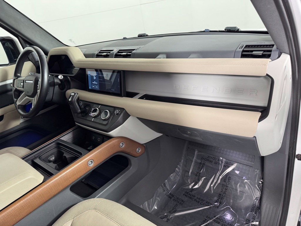 Used 2020 Land Rover Defender 110 S AWD/4WD image 37