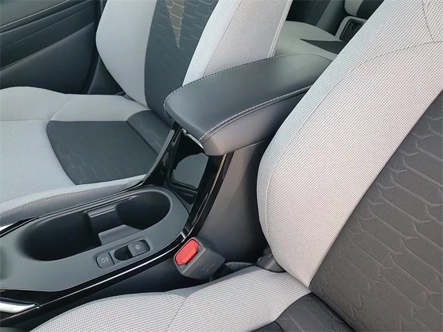 Used 2025 Toyota Corolla SE image 20