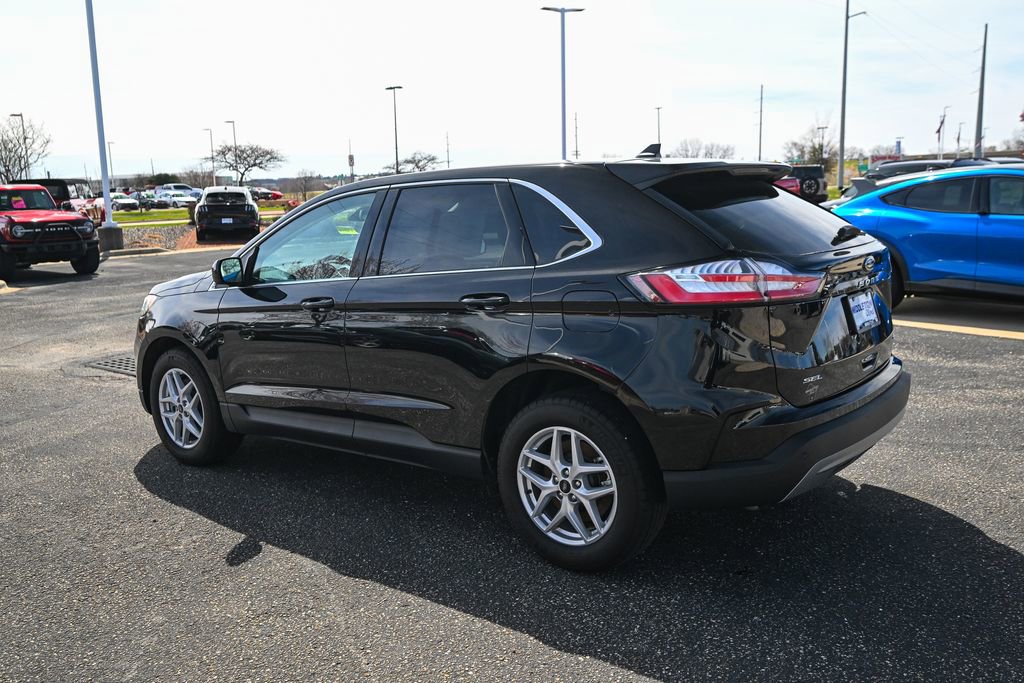 Certified 2024 Ford Edge SEL w/ Convenience Package AWD/4WD image 7