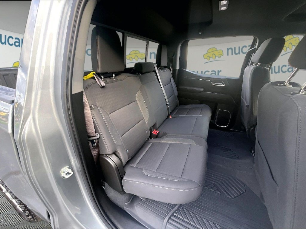 Used 2023 Chevrolet Silverado 1500 LT AWD/4WD image 15