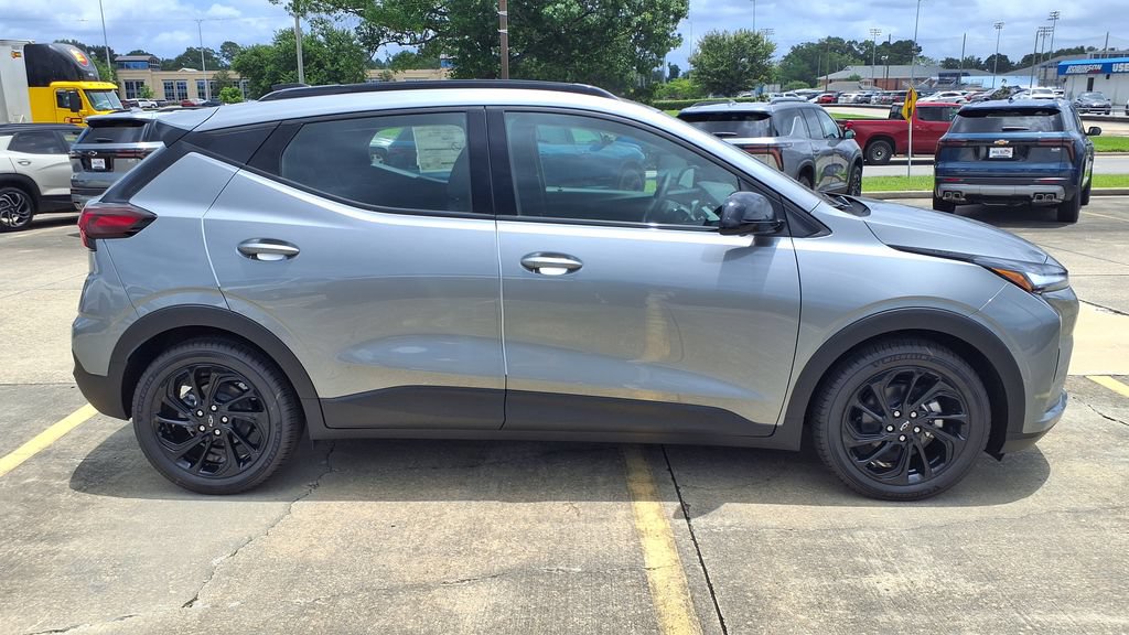 New 2027 Chevrolet Bolt RS w/ Technology Package FWD image 16