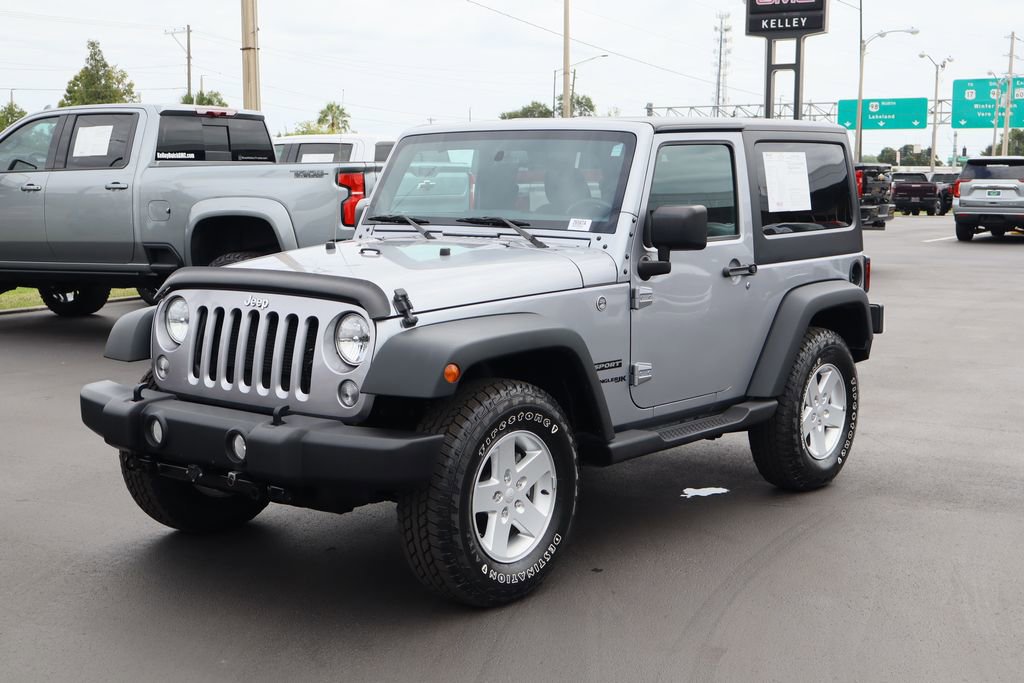 Used 2018 Jeep Wrangler Sport AWD/4WD image 5