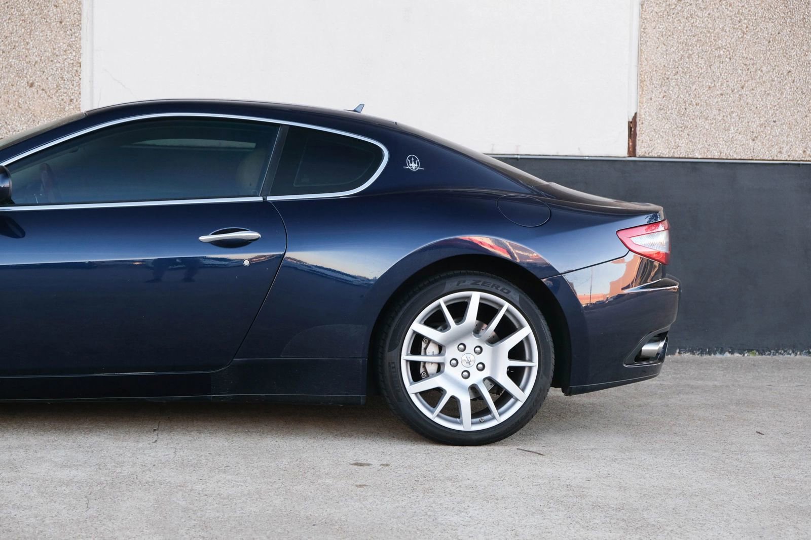 Used 2010 Maserati GranTurismo Coupe RWD image 8