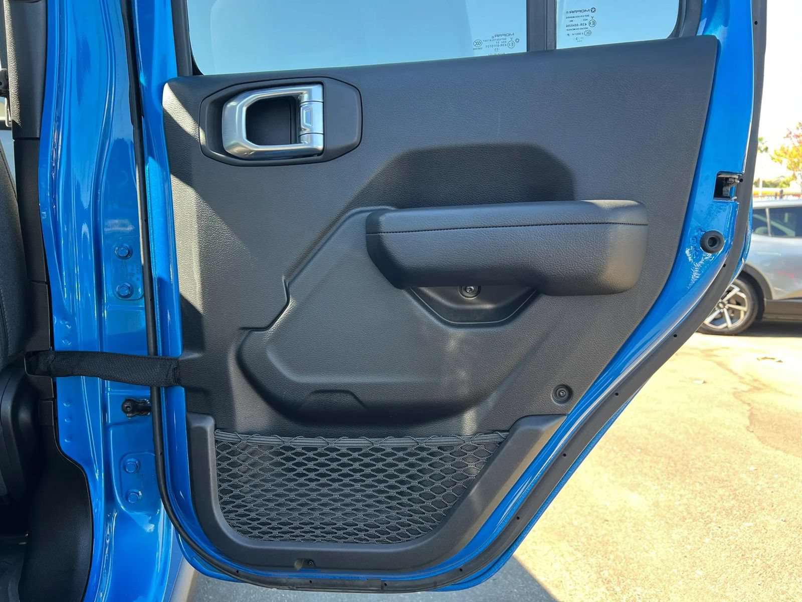 Used 2024 Jeep Wrangler Unlimited AWD/4WD image 33