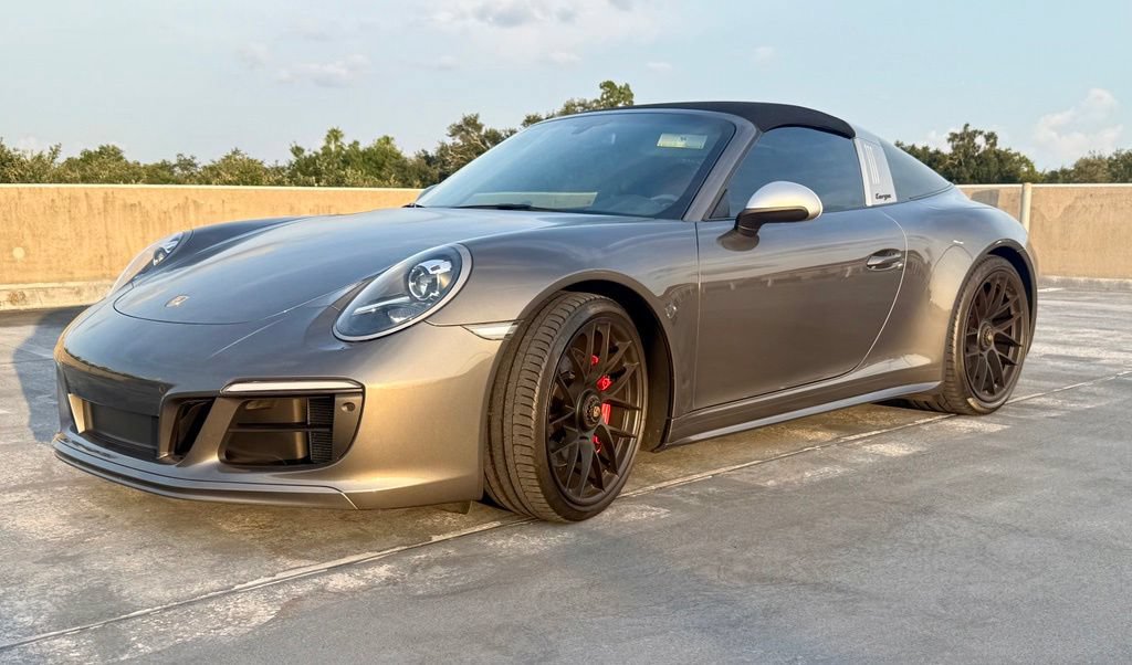 Used 2019 Porsche 911 Targa 4 GTS AWD/4WD image 10