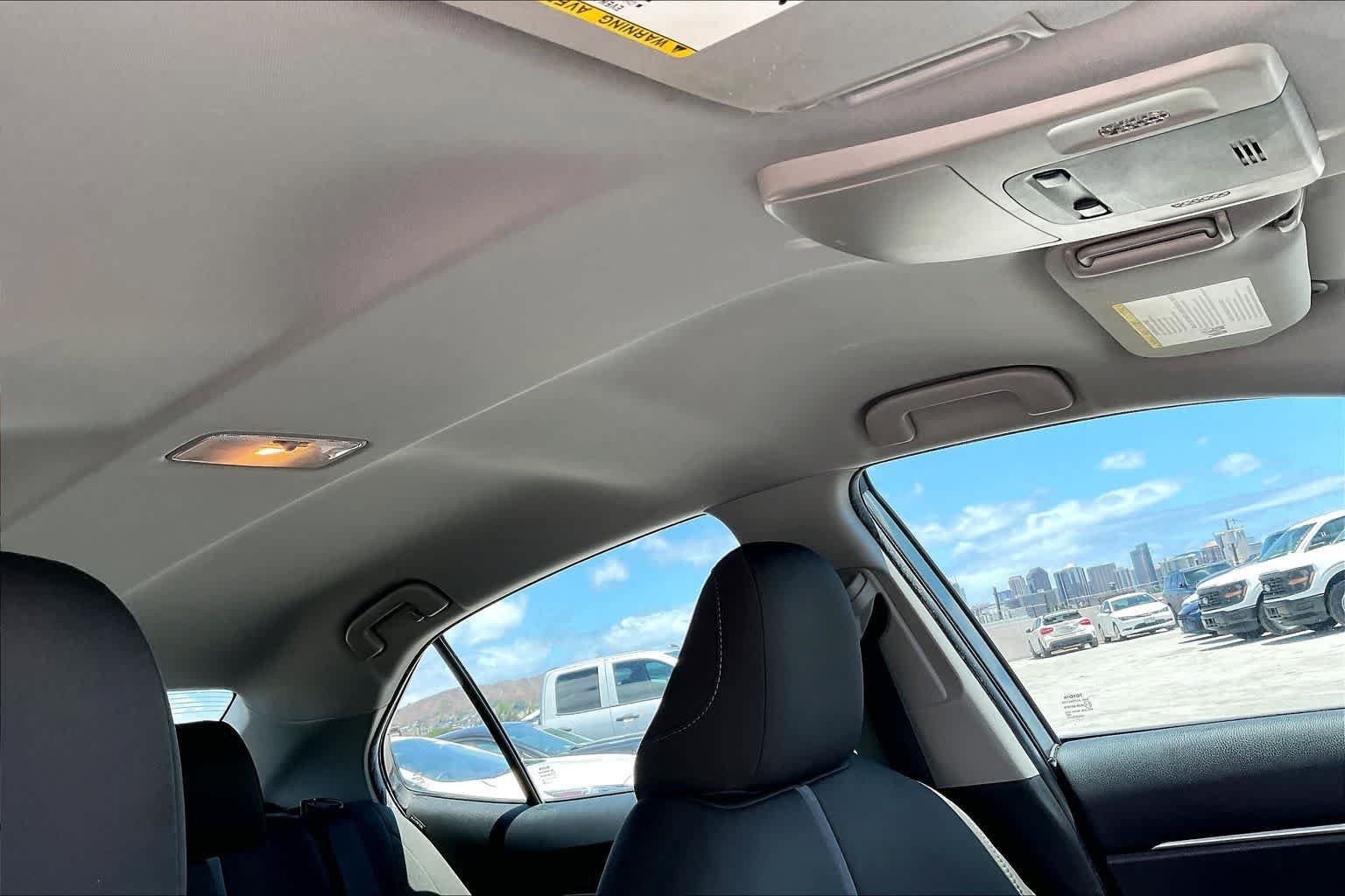 Used 2022 Toyota Camry LE FWD image 30