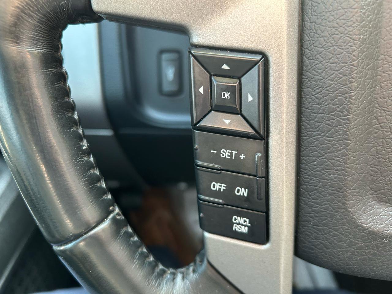 Used 2017 Ford Expedition EL Limited image 20