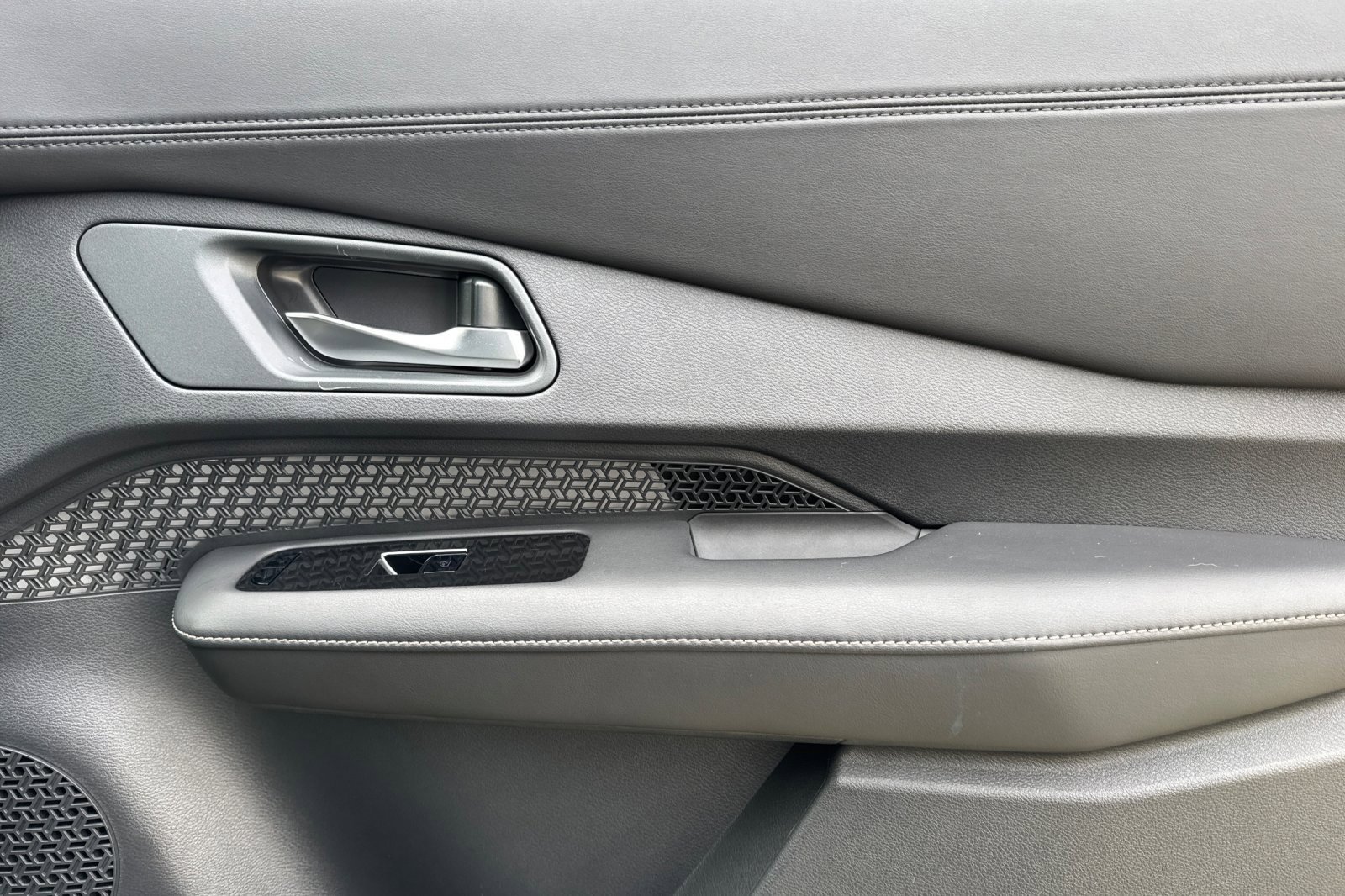 Certified 2024 Nissan Ariya FWD image 20