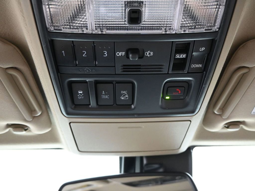 Used 2024 Toyota 4Runner Limited image 32