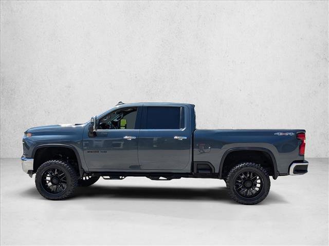 Used 2020 Chevrolet Silverado 2500 LTZ w/ LTZ Convenience Package AWD/4WD image 9