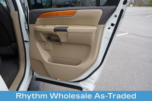 Used 2014 Nissan Armada Platinum w/ Platinum Reserve Package image 17
