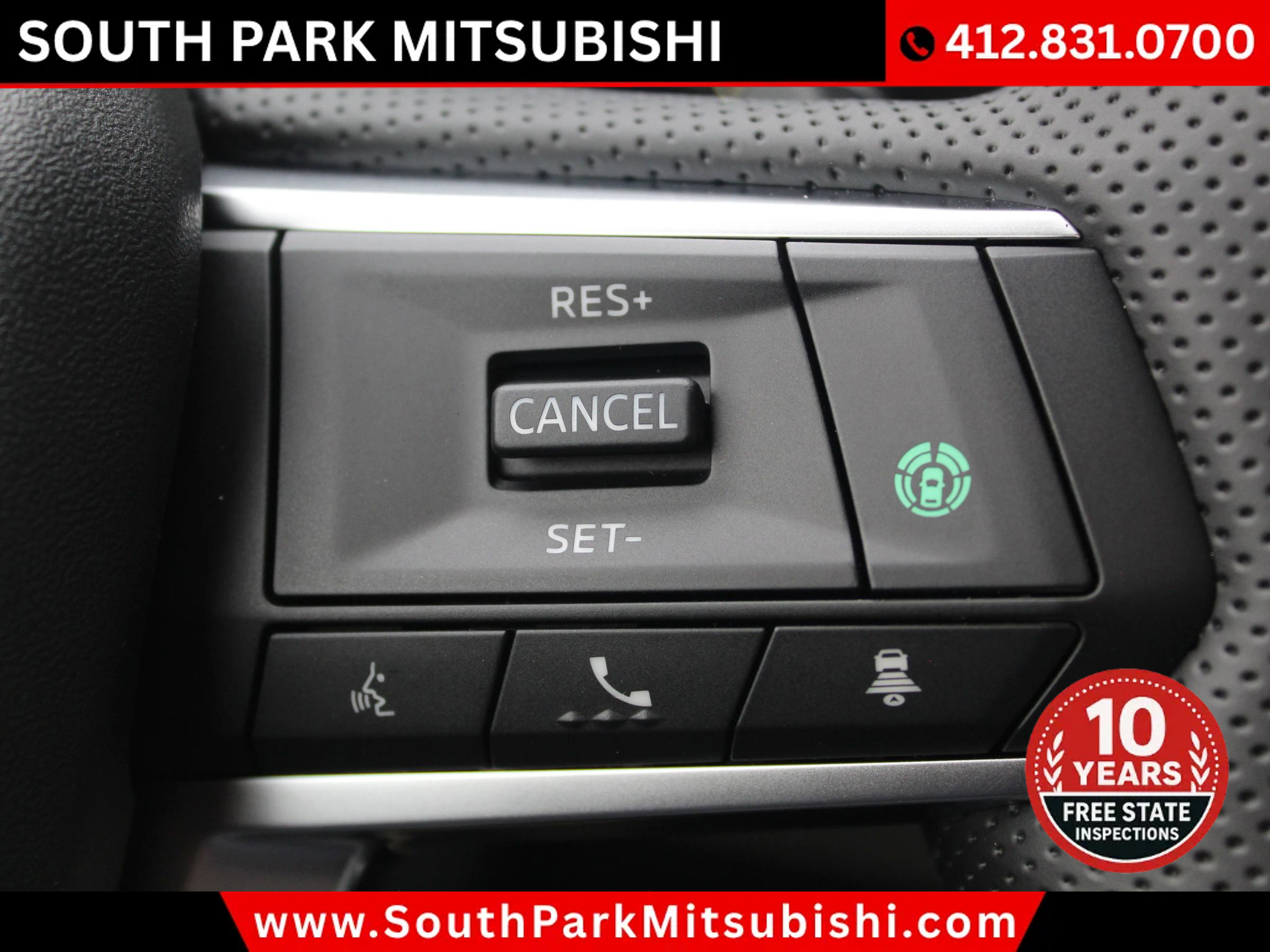 New 2025 Mitsubishi Outlander SE image 32