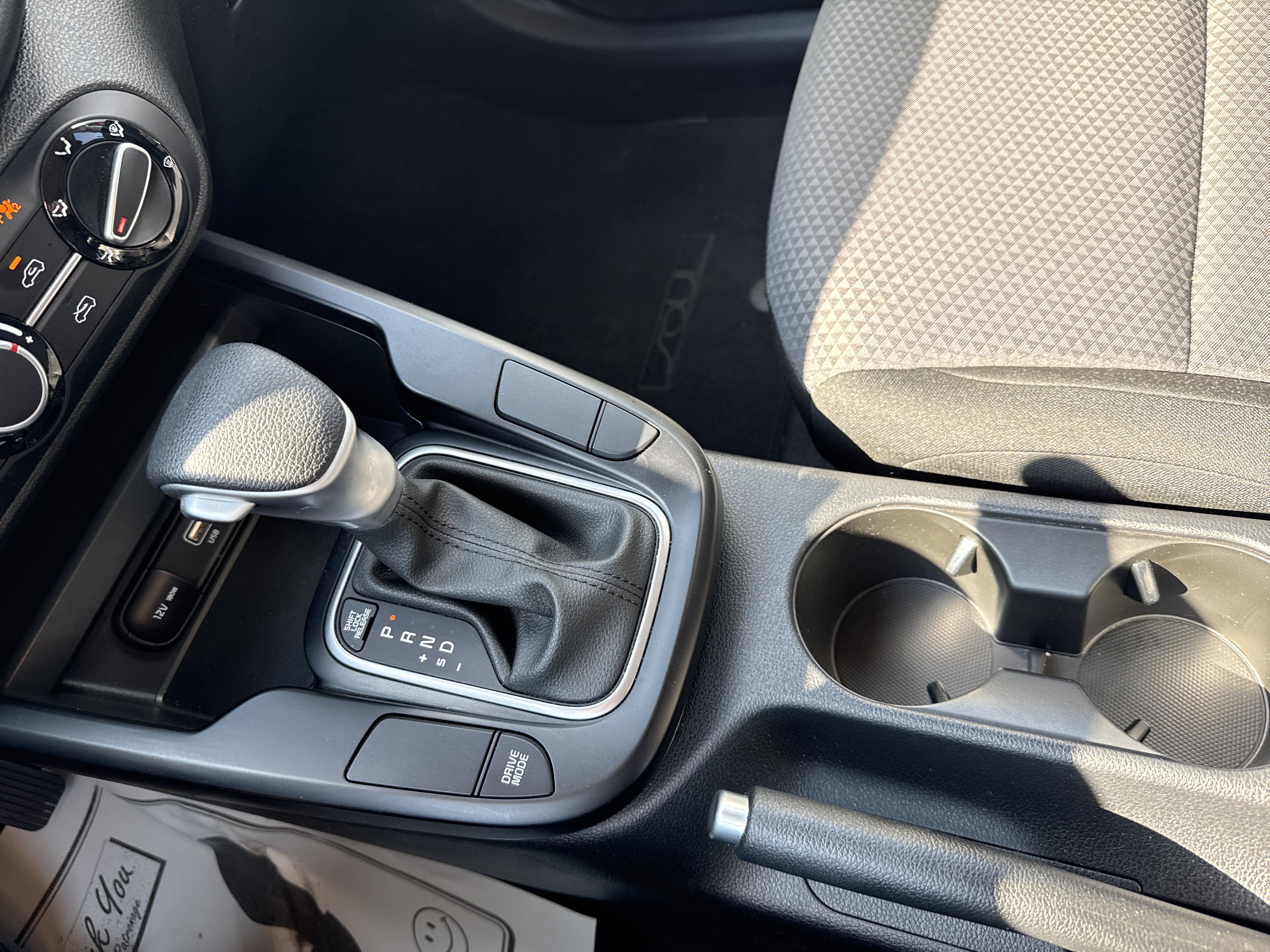 Certified 2025 Kia Soul LX w/ LX Technology Package FWD image 23