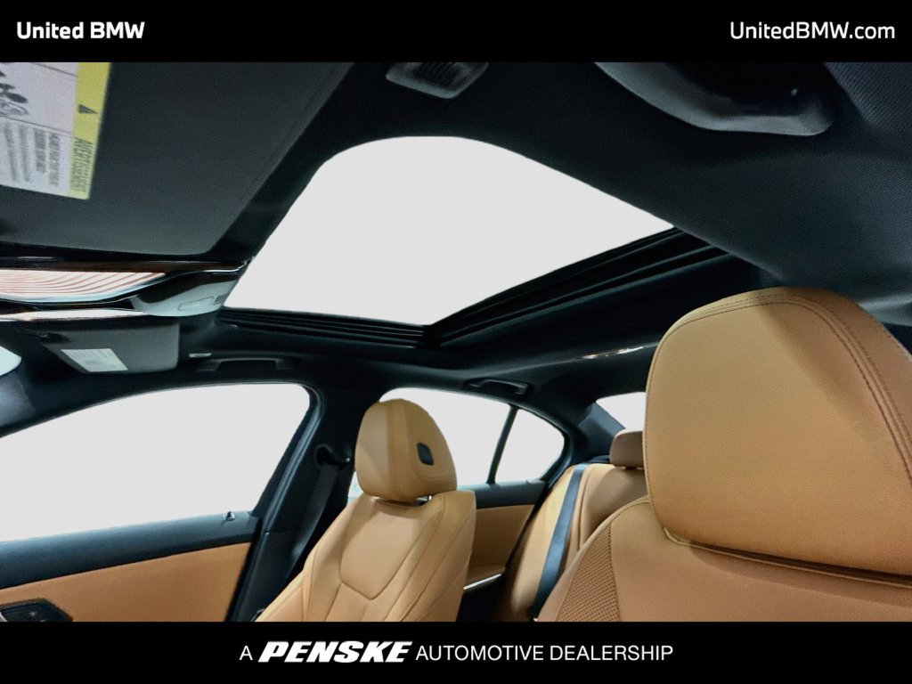 New 2026 BMW 330i Sedan w/ M Sport Package RWD image 19
