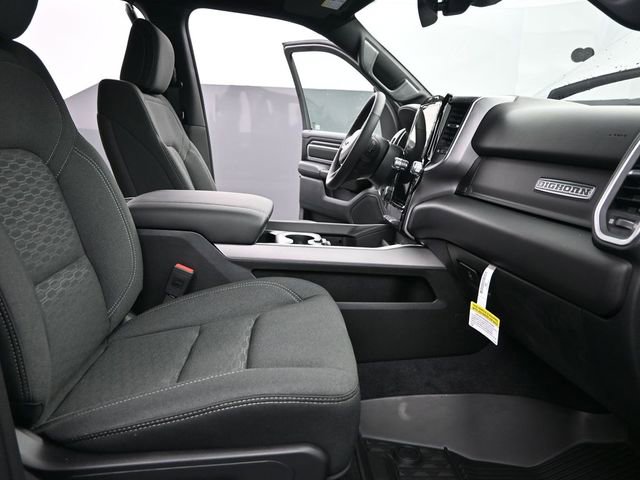New 2026 RAM 1500 4x4 Crew Cab image 21