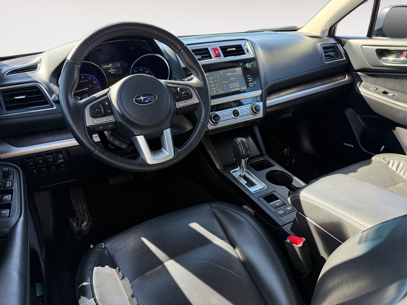 Used 2015 Subaru Outback 2.5i Limited AWD/4WD image 15