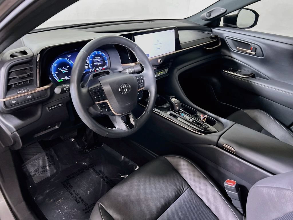 Certified 2024 Toyota Crown Platinum AWD/4WD image 9