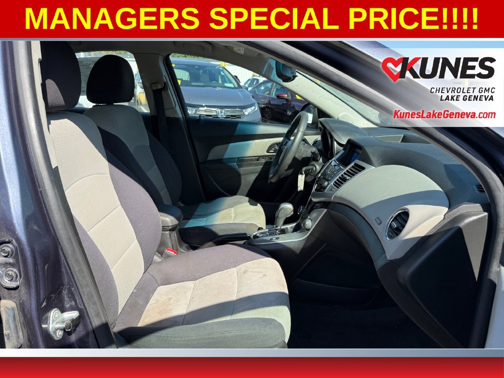Used 2013 Chevrolet Cruze LS FWD image 33