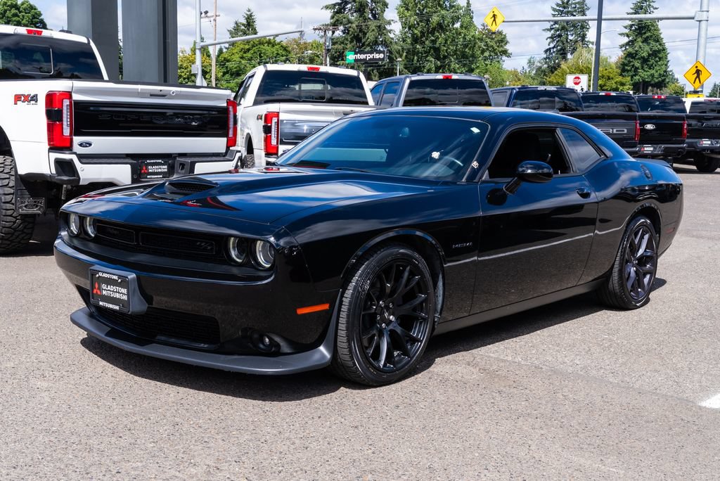 Used 2020 Dodge Challenger R/T w/ Blacktop Package RWD image 3