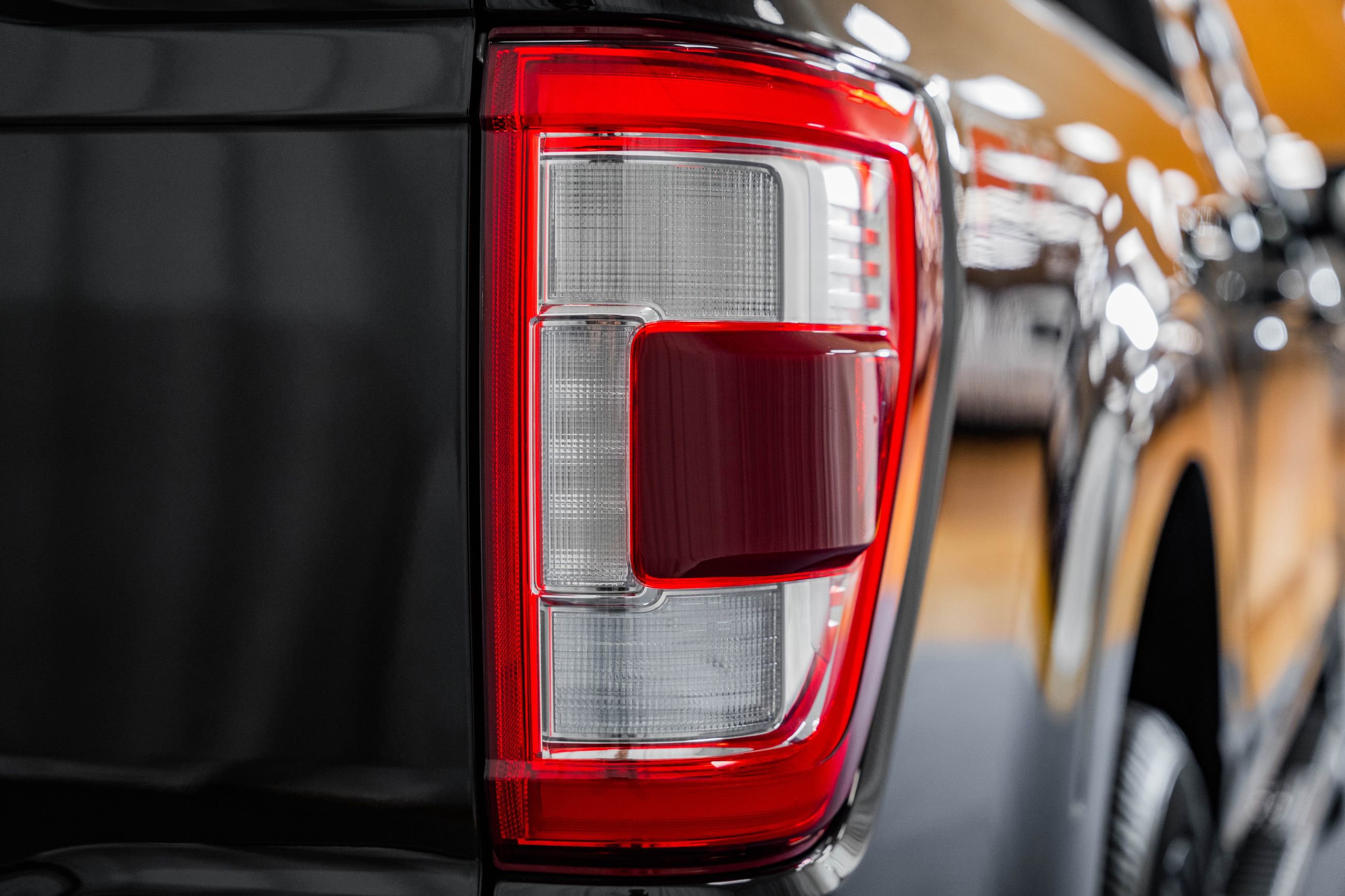 Certified 2021 Ford F150 Lariat w/ Equipment Group 502A High image 21