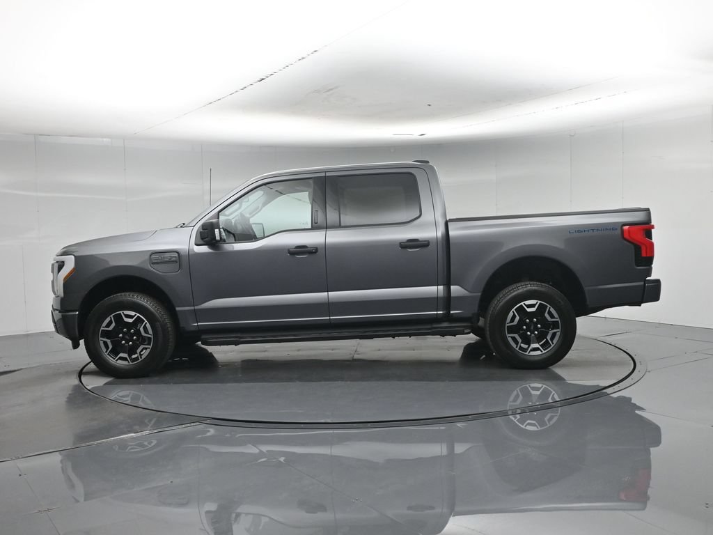 Used 2023 Ford F150 Lightning XLT AWD/4WD image 30