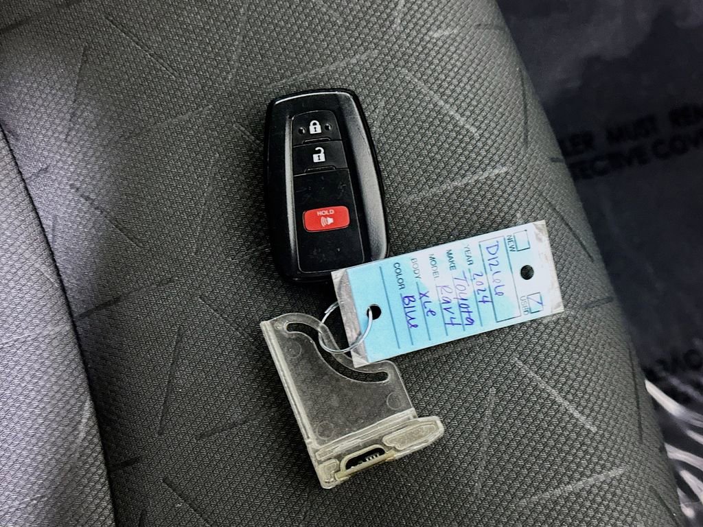 Used 2024 Toyota RAV4 XLE image 35