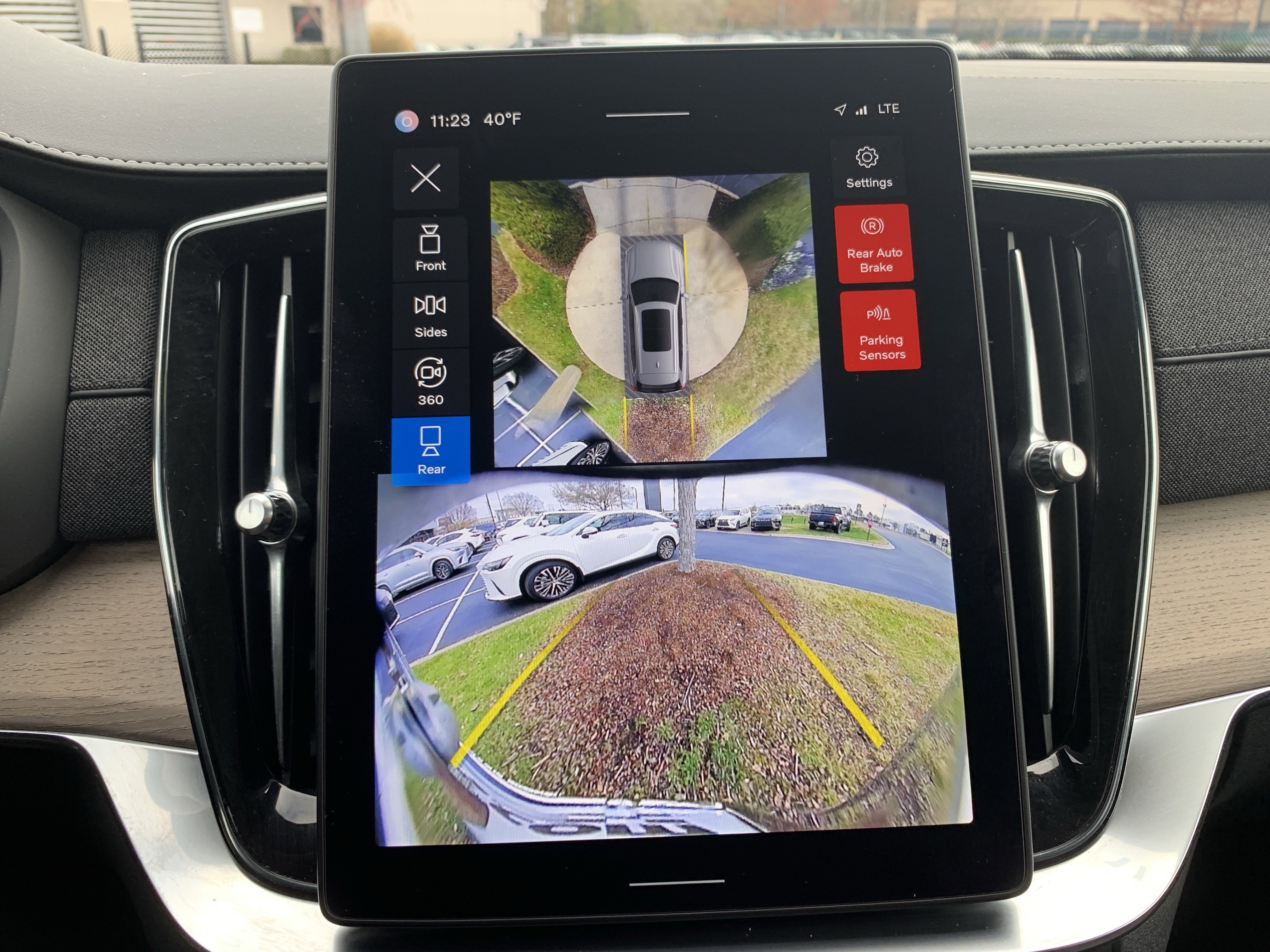 Used 2025 Volvo XC90 B6 Plus image 25