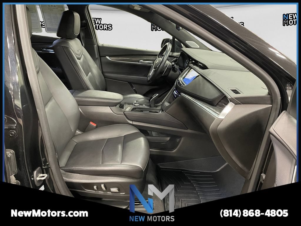 Used 2022 Cadillac XT5 Sportv w/ LPO, ONYX Package AWD/4WD image 15
