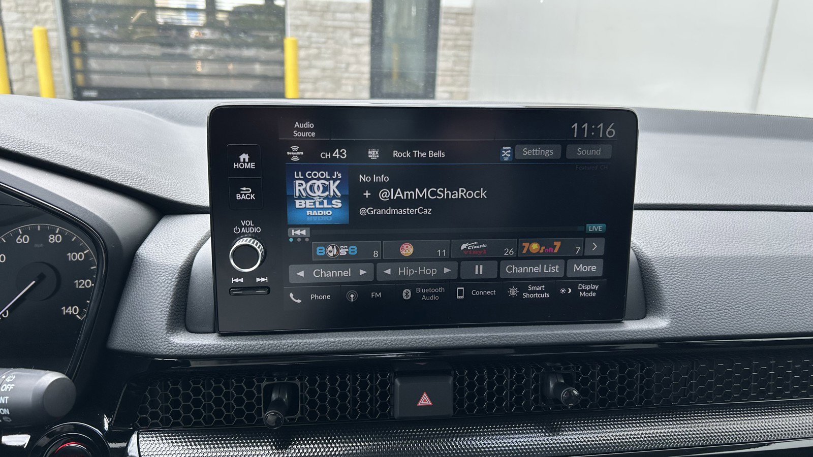 Used 2025 Honda CR-V EX-L image 27