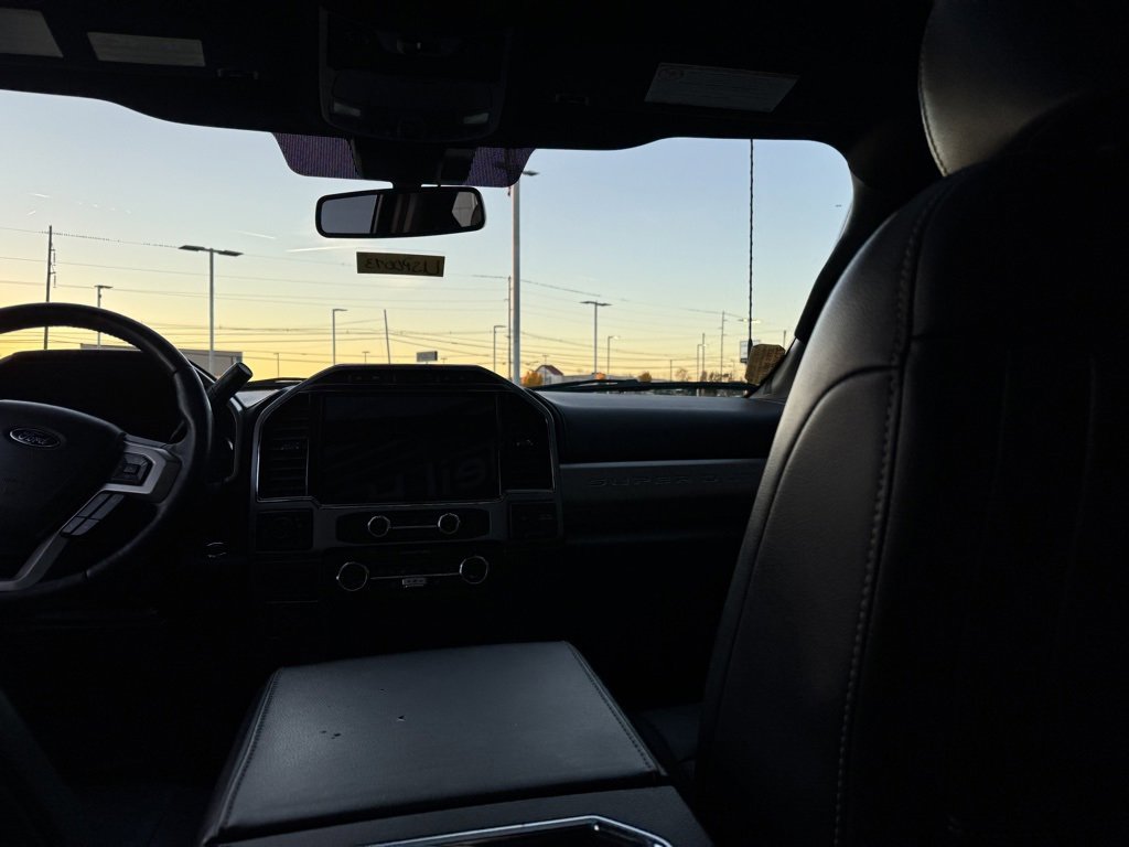 Used 2022 Ford F350 Lariat w/ Black Appearance Package image 24