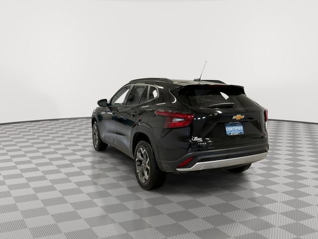 Certified 2025 Chevrolet Trax LT w/ LT Convenience Package image 8
