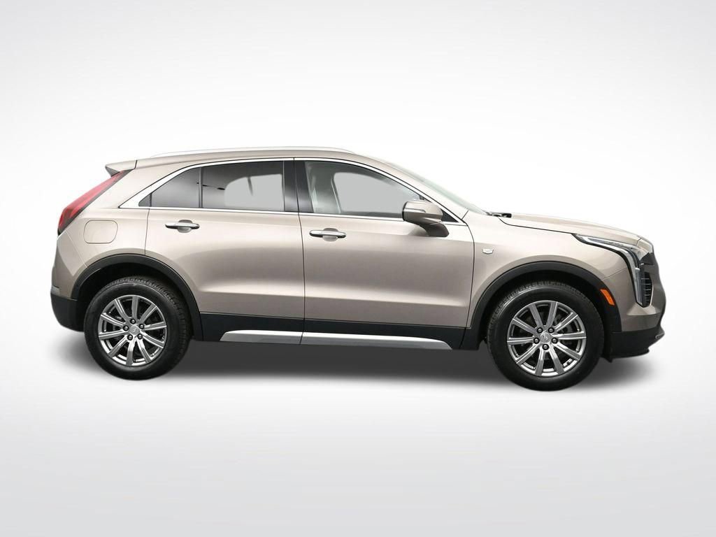 Used 2022 Cadillac XT4 Premium Luxury w/ Enhanced Visibility Package AWD/4WD image 6