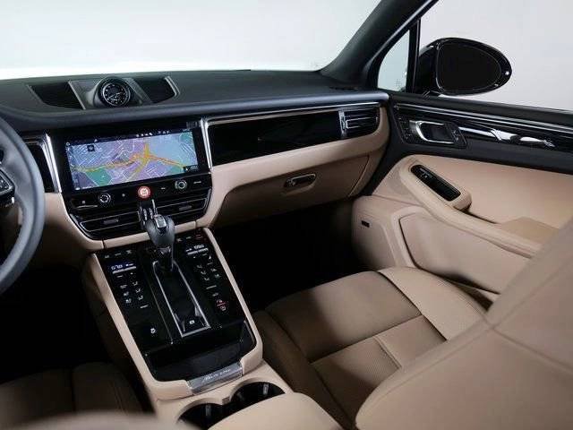 New 2026 Porsche Macan AWD/4WD image 19